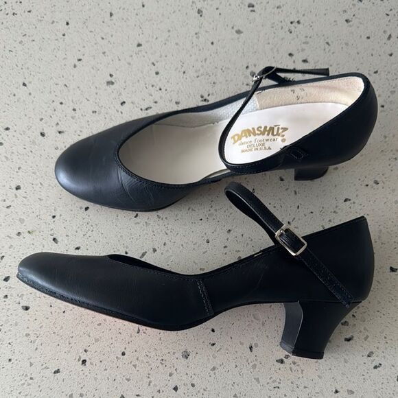 Danshuz Women's Dance Shoes Black Leather Size 9 Narrow Deluxe Made in USA EUC - Picture 1 of 12